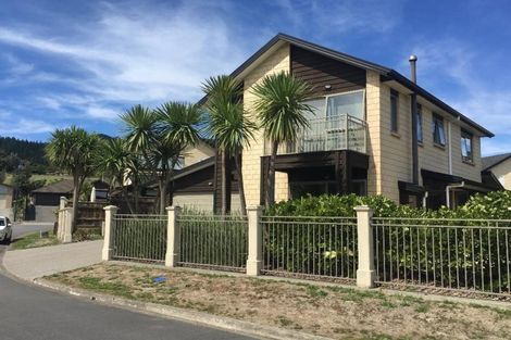 Photo of property in 8 Springhaven Lane, Paraparaumu, 5032