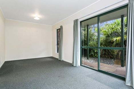 Photo of property in 8 Oxford Street, Tirau, 3410