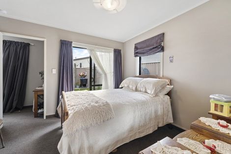 Photo of property in 8f Mckellar Court, Cromwell, 9310