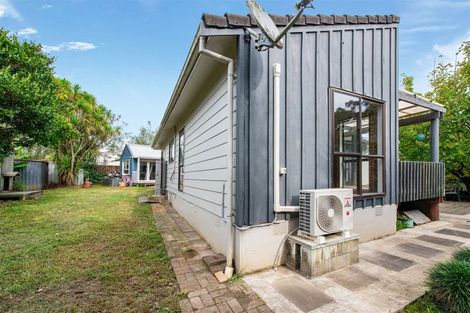 Photo of property in 42 Arodella Crescent, Ranui, Auckland, 0612