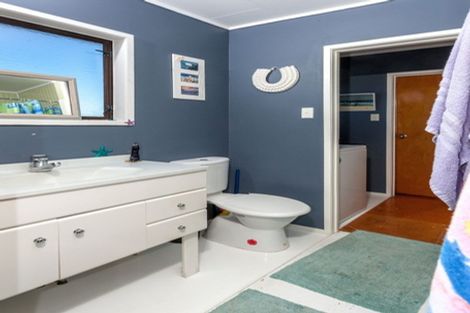 Photo of property in 194 Paku Drive, Tairua, 3508