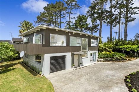 Photo of property in 271 East Coast Road, Mairangi Bay, Auckland, 0630