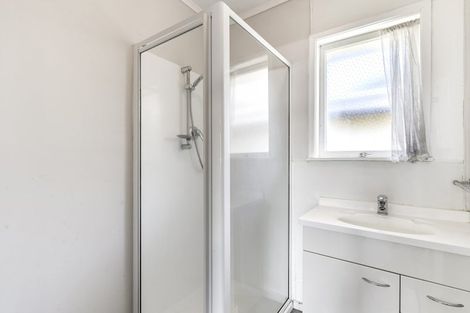 Photo of property in 1/15 Rotoiti Avenue, Pakuranga Heights, Auckland, 2010