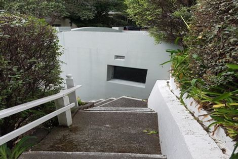 Photo of property in 17 Garfield Street, Brooklyn, Wellington, 6021