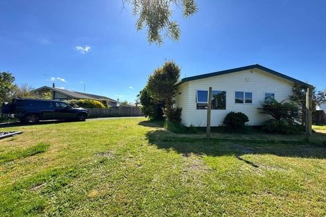 Photo of property in 8 Rewarewa Street, Owhata, Rotorua, 3010