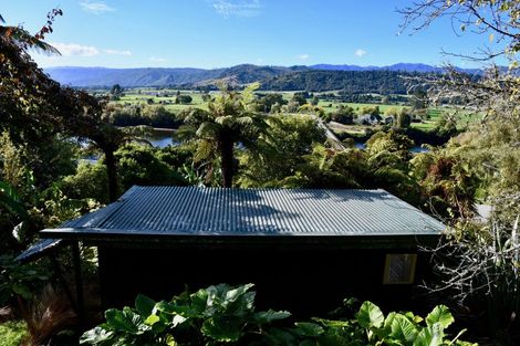 Photo of property in 6 Arapito Road, Karamea, 7893
