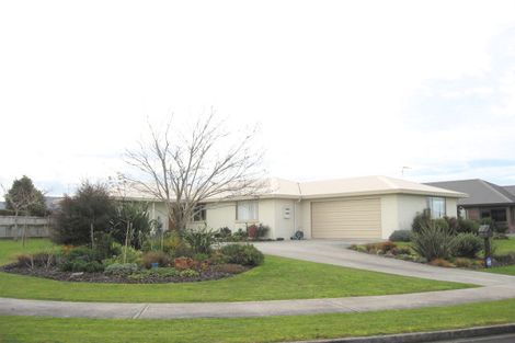 Photo of property in 8 Maidstone Place, Rototuna North, Hamilton, 3210