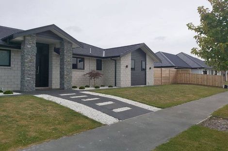 Photo of property in 32 Bill Harvey Drive, Halswell, Christchurch, 8025