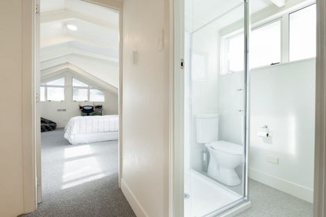 Photo of property in 39 Te Aroha Street, Hamilton East, Hamilton, 3216