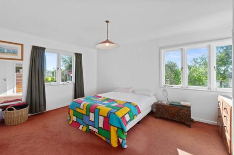 Photo of property in 79 Tiri Road, Tindalls Beach, Whangaparaoa, 0930