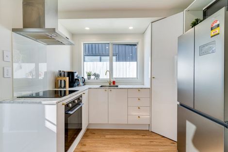 Photo of property in 8 Cashel Street, South Dunedin, Dunedin, 9012