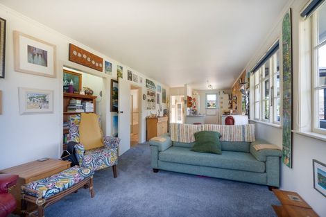 Photo of property in 62 Franklyn Road, Tawa, Wellington, 5028