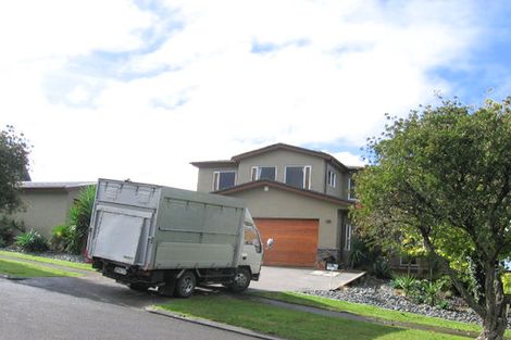 Photo of property in 3 Pounamu Place, Shelly Park, Auckland, 2014