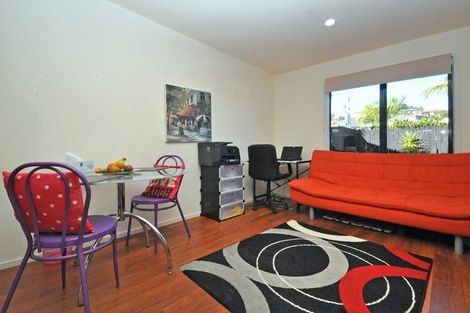 Photo of property in 9/70 Fernhill Way, Oteha, Auckland, 0632