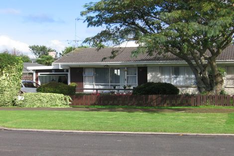 Photo of property in 13 Tavistock Street, Papatoetoe, Auckland, 2104