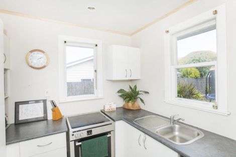 Photo of property in 7 Duke Street, Tamarau, Gisborne, 4010