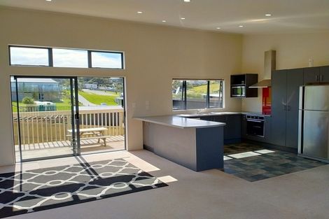 Photo of property in 11 Te Whai Street, Mangawhai Heads, Mangawhai, 0505