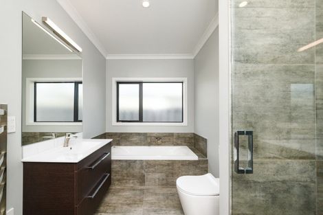 Photo of property in 14a Colombo Street, Hokowhitu, Palmerston North, 4410