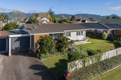 Photo of property in 2 Francis Drive, Katikati, 3129