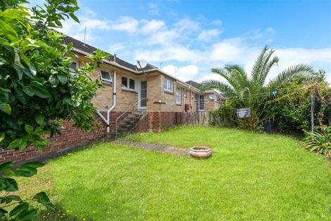 Photo of property in 3/3 Sutton Crescent, Papatoetoe, Auckland, 2025