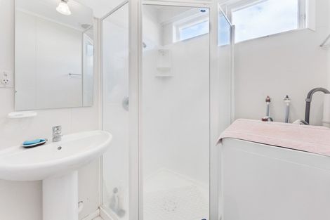 Photo of property in 13b Mangaroa Hill Road, Maoribank, Upper Hutt, 5018