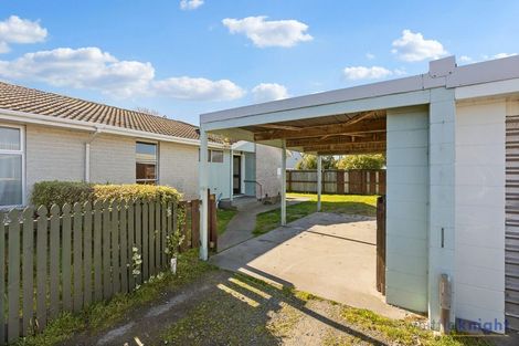 Photo of property in 2/15a Genista Place, Parklands, Christchurch, 8083