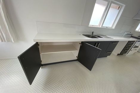 Photo of property in 2/8 Bowling Avenue, Epsom, Auckland, 1023