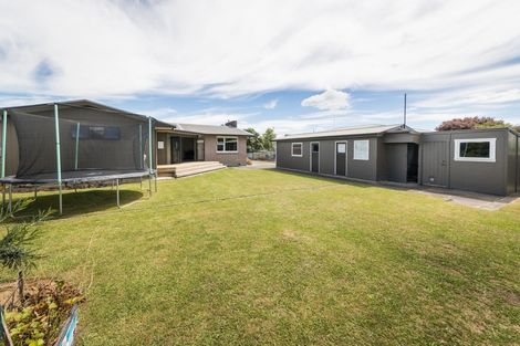 Photo of property in 20 Holdsworth Avenue, Milson, Palmerston North, 4414