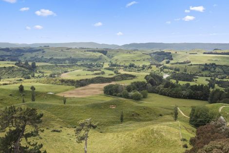 Photo of property in 2778 Kimbolton Road, Kimbolton, Feilding, 4777