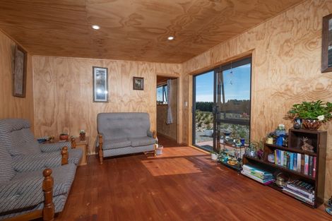 Photo of property in 2 Nugget Lane, Patearoa, Ranfurly, 9398