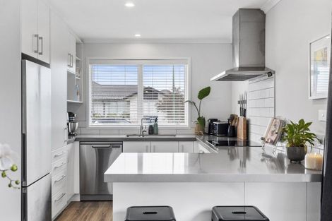 Photo of property in 8 Kanapa Close, Papamoa, 3118