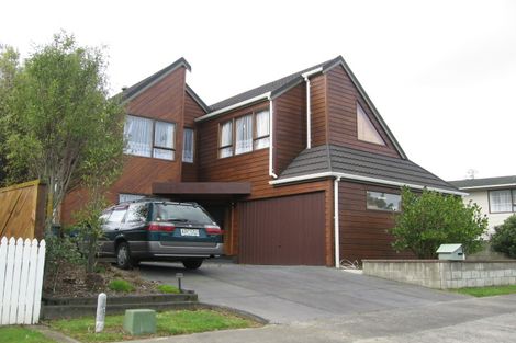 Photo of property in 14 Heathcote Place, Fitzherbert, Palmerston North, 4410