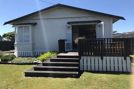 Photo of property in 102 Park Street, Hokitika, 7810