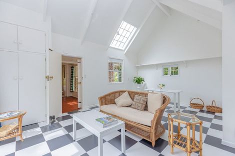 Photo of property in 84 Parkes Avenue, Saint Johns Hill, Whanganui, 4501