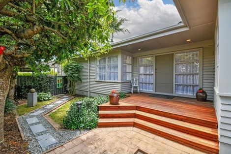 Photo of property in 11a Youngs Road, Papakura, 2110