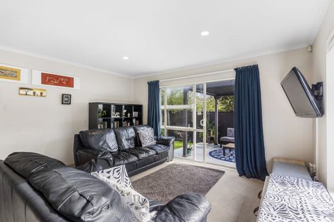 Photo of property in 9a Baird Street, Howick, Auckland, 2014