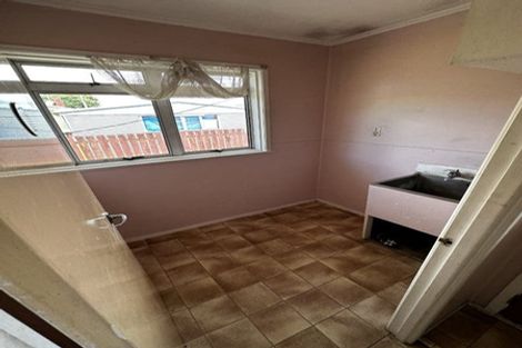 Photo of property in 23 Flat Bush Road, Otara, Auckland, 2023