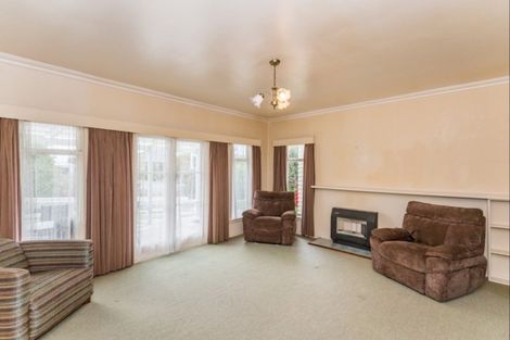 Photo of property in 21 Carlisle Street, Levin, 5510