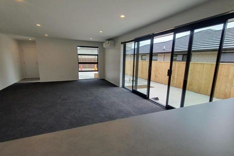 Photo of property in 5 Massey Street, Westown, New Plymouth, 4310