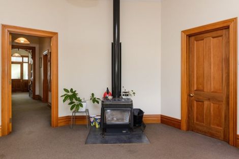 Photo of property in 102 Arthur Street, Blenheim, 7201
