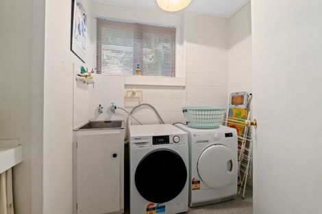 Photo of property in 75 Morley Street, New Plymouth, 4310