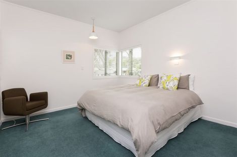 Photo of property in E/5 The Esplanade, Eastern Beach, Auckland, 2012