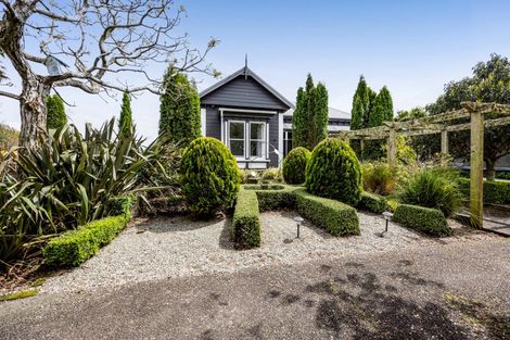 Photo of property in 104 Pitt Road, Hillsborough, New Plymouth, 4372