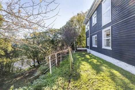 Photo of property in 2 Hudson Street, Island Bay, Wellington, 6023