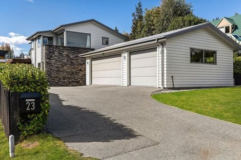 Photo of property in 23 Cedar Drive, Kelvin Heights, Queenstown, 9300
