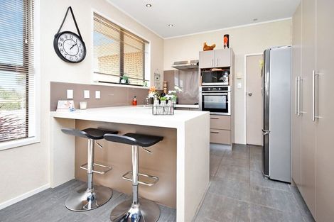 Photo of property in 30a Gills Avenue, Papakura, 2110