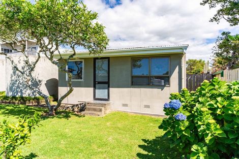 Photo of property in 5 Heather Street, Mangawhai Heads, Mangawhai, 0505