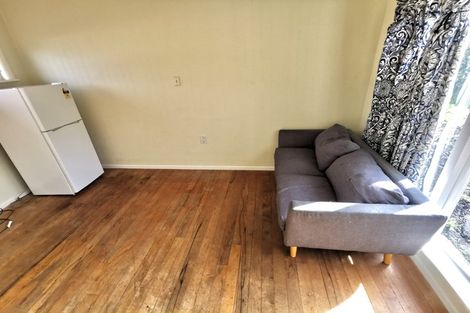 Photo of property in 103 Ennis Avenue, Pakuranga Heights, Auckland, 2010