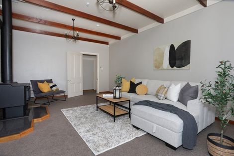 Photo of property in 40 Follett Street, Marton, 4710