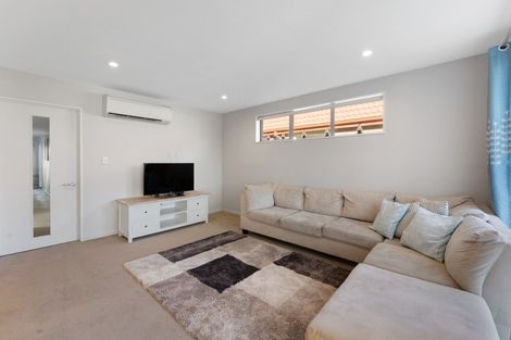 Photo of property in 9 Tangy Loch Lane, Broomfield, Christchurch, 8042